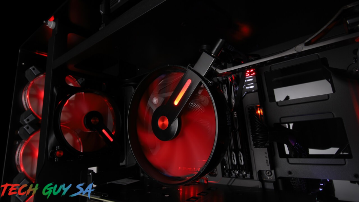 In-Win Mars 120mm Multifunction Chassis Fan – Red Fin – Single Pack - Image 5