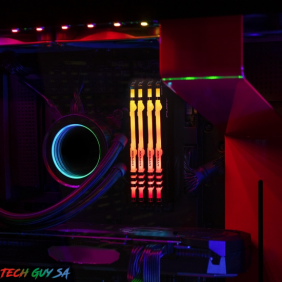 Kingston Fury Renegade – RGB DDR4 2666 Mhz – 8GBx4 – 32GB Kit – Black - End of Life - Image 3