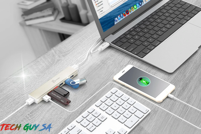 J5Create JCH377 USB-C™ 7- Port HUB - Image 3