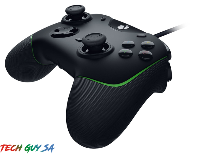 Razer Wolverine V2 - Wired Controller for Xbox One, Xbox Series X|S or PC - Image 2