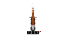 LEGO Technic Nasa Artemis Space Launch System Rocket - Image 4