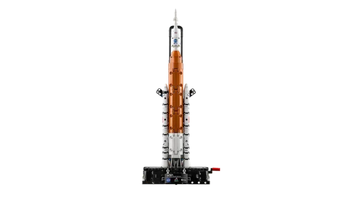 LEGO Technic Nasa Artemis Space Launch System Rocket - Image 4